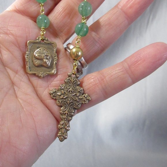 Bronze Lamb Pocket Rosary, Nephrite Jade and Bronze - Picture 3 of 11